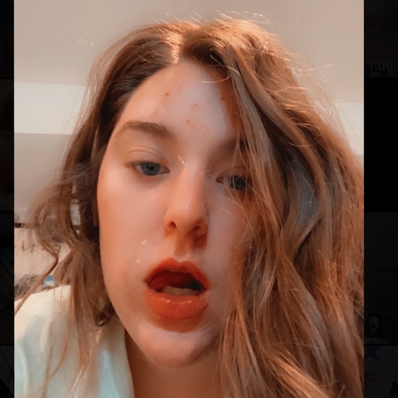 Meet your Posher, Allison - Picture 1 of 1